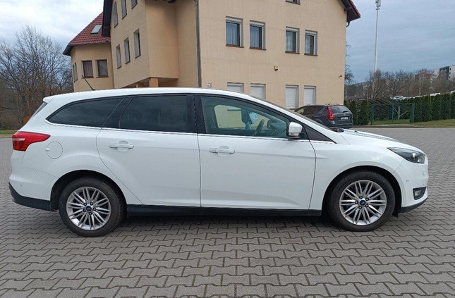 Ford Focus cena 42804 przebieg: 232000, rok produkcji 2018 z Góra małe 704